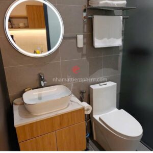 Bên trong căn phòng được thiết kế đầy đủ nội thất phù hợp làm căn hộ dịch vụ, cho thuê