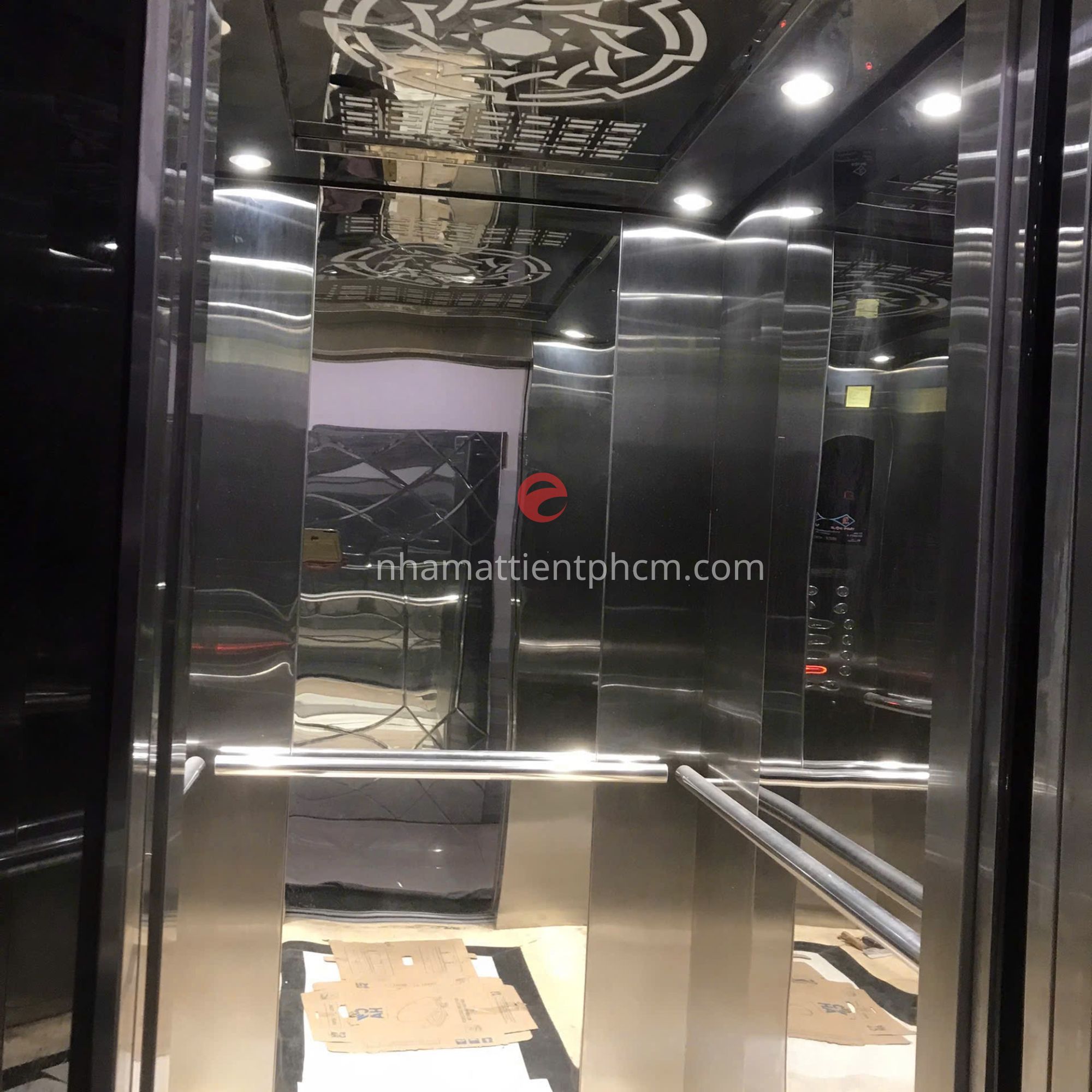 Thang máy được sử dụng trong căn nhà mặt tiền