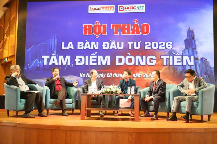 Các chuyên gia cùng thảo luận tại tọa đàm